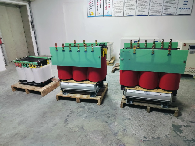 潮阳KS11-1000KVA矿用变压器
